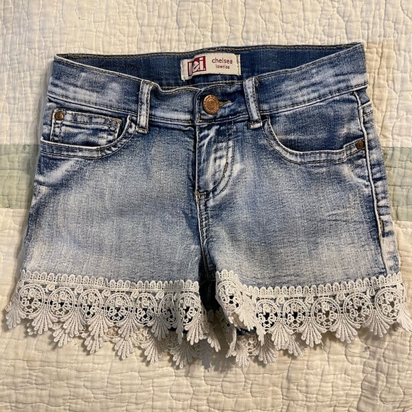 Lei Chelsea Girls Shorts size 8 - Picture 1 of 3